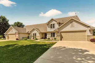 5211 Gemstone Ln NW, Rochester, MN 55901 - Photo 2