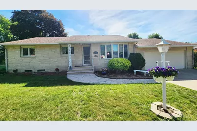 308 Emherst Street, Winona, MN 55987 - Photo 1