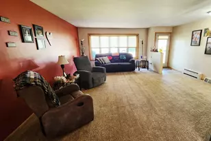 308 Emherst St, Winona, MN 55987 - Photo 10