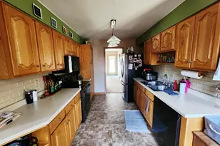 308 Emherst St, Winona, MN 55987 - Photo 2