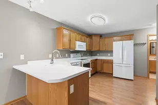 2206 Foxglove Way, Hudson, WI 54016 - Photo 6