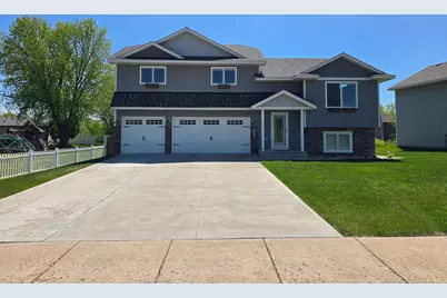 1240 W 6th Street, Rush City, MN 55069 - Photo 2