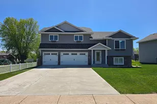 1240 W 6th St, Rush City, MN 55069 - Photo 2