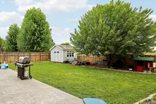1969 Schoolmaster Dr, Chaska, MN 55318 - Photo 36