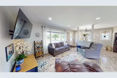 110 Hawthorne Street W, Albert Lea, MN 56007 - Photo 8