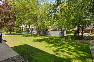 802 Spring Hill Ct, Woodbury, MN 55125 - Photo 50
