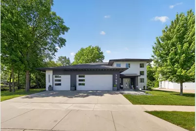 3795 Stone Point Drive NE, Rochester, MN 55906 - Photo 2
