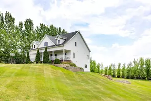 21677 162nd Ave S, Barnesville, MN 56514 - Photo 2