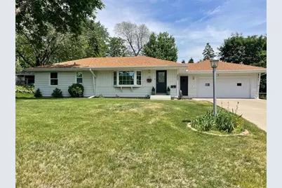 8233 Abbott Avenue S, Bloomington, MN 55431 - Photo 2