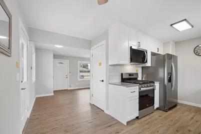 3500 72nd Avenue N, Brooklyn Center, MN 55429 - Photo 8