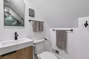 5945 Russell Ave S, Minneapolis, MN 55410 - Photo 26