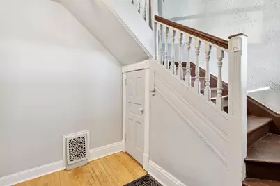 303 W 4th Street, Duluth, MN 55806 - Photo 2