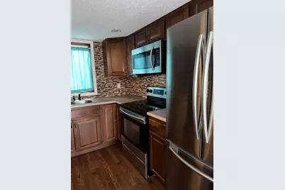 7831 89th Avenue N, Brooklyn Park, MN 55445 - Photo 2