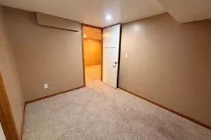 1640 Montana Ave E, Saint Paul, MN 55106 - Photo 34