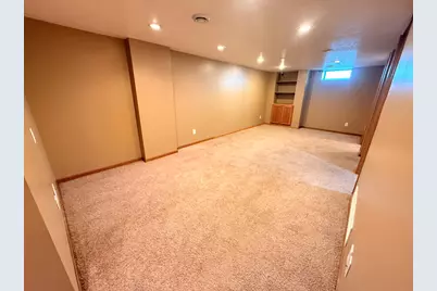 1640 Montana Avenue E, Saint Paul, MN 55106 - Photo 28