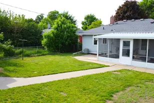 1640 Montana Ave E, Saint Paul, MN 55106 - Photo 8