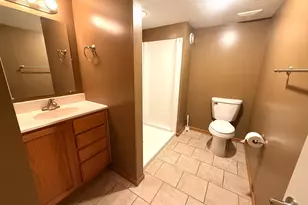 1640 Montana Ave E, Saint Paul, MN 55106 - Photo 32