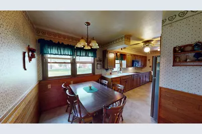 904 Clausen Avenue, Albert Lea, MN 56007 - Photo 10