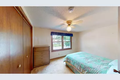 904 Clausen Avenue, Albert Lea, MN 56007 - Photo 24