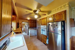 904 Clausen Ave, Albert Lea, MN 56007 - Photo 8