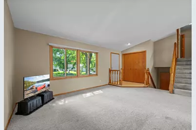 9199 Orchid Lane N, Maple Grove, MN 55369 - Photo 6
