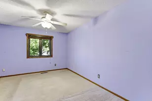 400 Interlachen Rd, Burnsville, MN 55306 - Photo 14