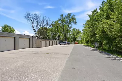 6081 Paris Avenue N #B2, Stillwater, MN 55082 - Photo 22