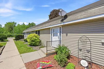 6081 Paris Avenue N #B2, Stillwater, MN 55082 - Photo 2