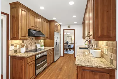 2918 Armour Terrace, Saint Anthony, MN 55418 - Photo 8