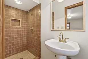 2918 Armour Terrace, Saint Anthony, MN 55418 - Photo 16