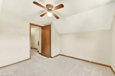 914 16 1/4 Street SE, Rochester, MN 55904 - Photo 18