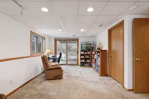 9487 Winslow N, Maple Grove, MN 55311 - Photo 34