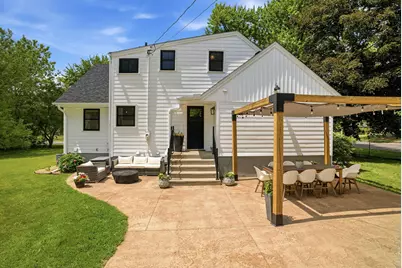 8401 15th Avenue S, Bloomington, MN 55425 - Photo 2