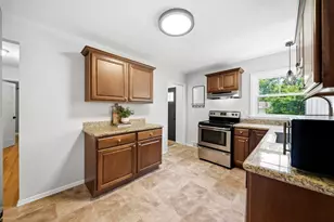 8401 15th Ave S, Bloomington, MN 55425 - Photo 10