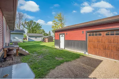 1020 S State Street, Fairmont, MN 56031 - Photo 8
