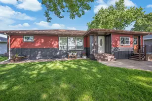 1020 S State St, Fairmont, MN 56031 - Photo 2