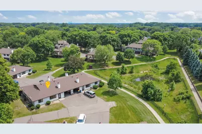 7905 85th Court N, Brooklyn Park, MN 55445 - Photo 2