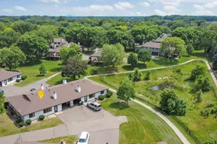 7905 85th Ct N, Brooklyn Park, MN 55445 - Photo 2