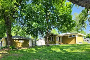 2819 Nash Rd, Brooklyn Center, MN 55430 - Photo 2