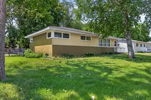 2819 Nash Rd, Brooklyn Center, MN 55430 - Photo 2