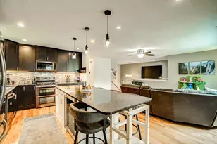 15614 Heywood Way, Apple Valley, MN 55124 - Photo 2