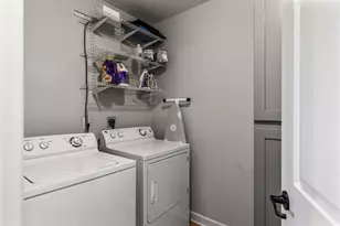 3403 Chestnut Ln, Eagan, MN 55123 - Photo 24
