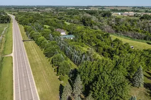 1695 200th St W, Farmington, MN 55024 - Photo 2