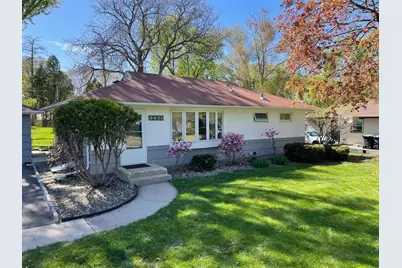8430 Knox Avenue S, Bloomington, MN 55431 - Photo 2
