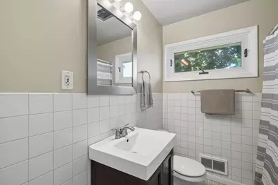 8430 Knox Avenue S, Bloomington, MN 55431 - Photo 16