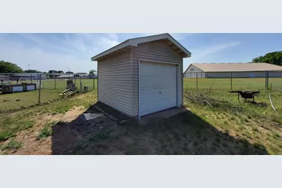 307 13th Avenue N, Princeton, MN 55371 - Photo 4