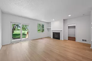 11374 Balsam Way, Woodbury, MN 55129 - Photo 10
