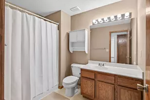 1133 Pecks Woods Dr, New Brighton, MN 55112 - Photo 32