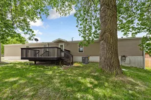 718 Rose Dr, Faribault, MN 55021 - Photo 30