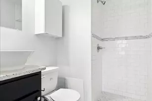 600 W 32nd St, Minneapolis, MN 55408 - Photo 16